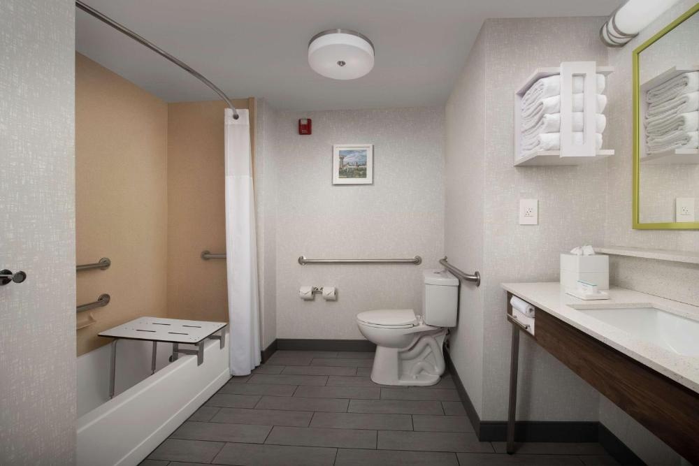 Hampton Inn By Hilton Knoxville-East